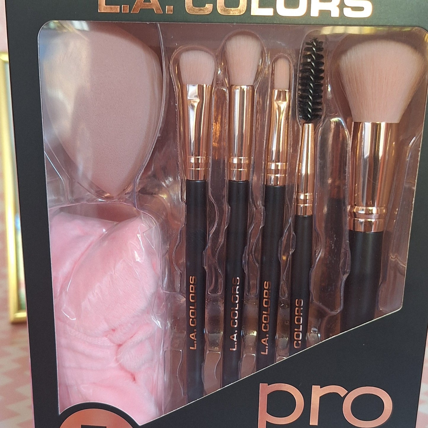 LA COLORS ROSTRO BROCHAS SET CON ESPONJITA Y VINCHA