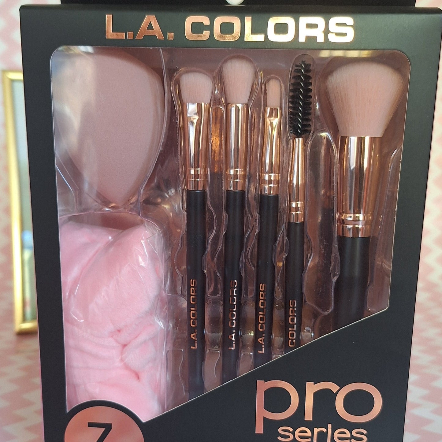 LA COLORS ROSTRO BROCHAS SET CON ESPONJITA Y VINCHA