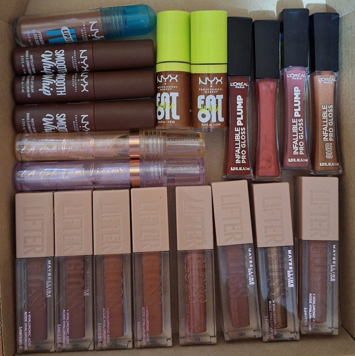 CAJA EMPRENDEDORA LABIOS GLOW 20 PIEZAS