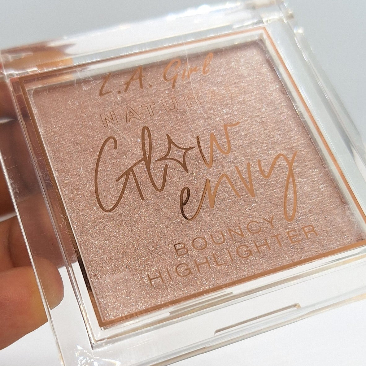 LA GIRL ROSTRO ILUMINADOR POLVO NATURAL GLOW