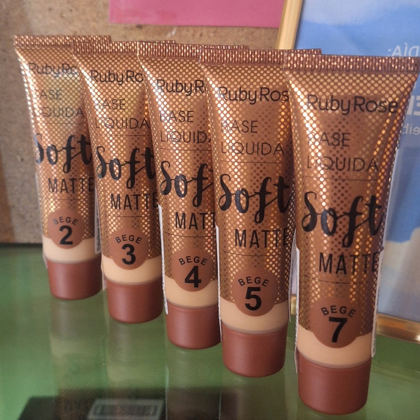 RUBY ROSE ROSTRO BASE LIQUIDA MATTE SUAVE