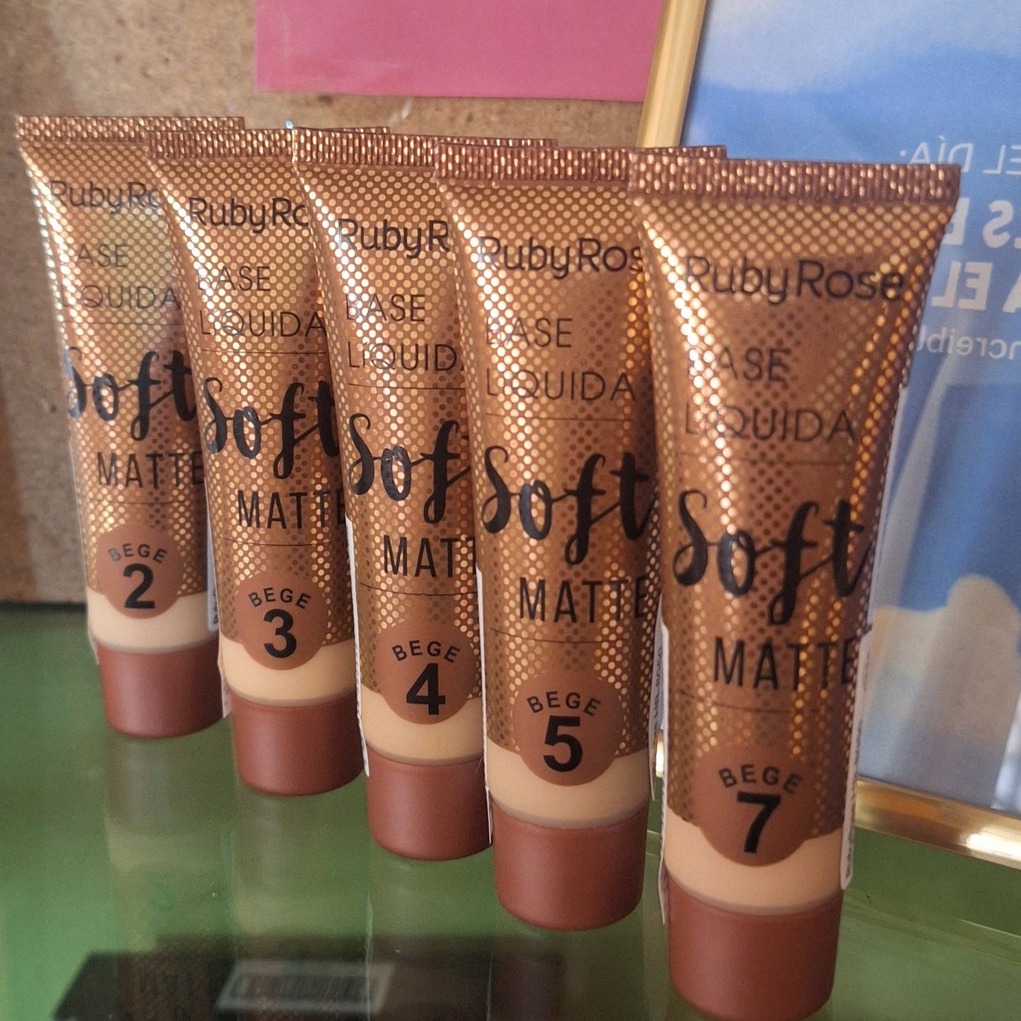 RUBY ROSE ROSTRO BASE LIQUIDA MATTE SUAVE