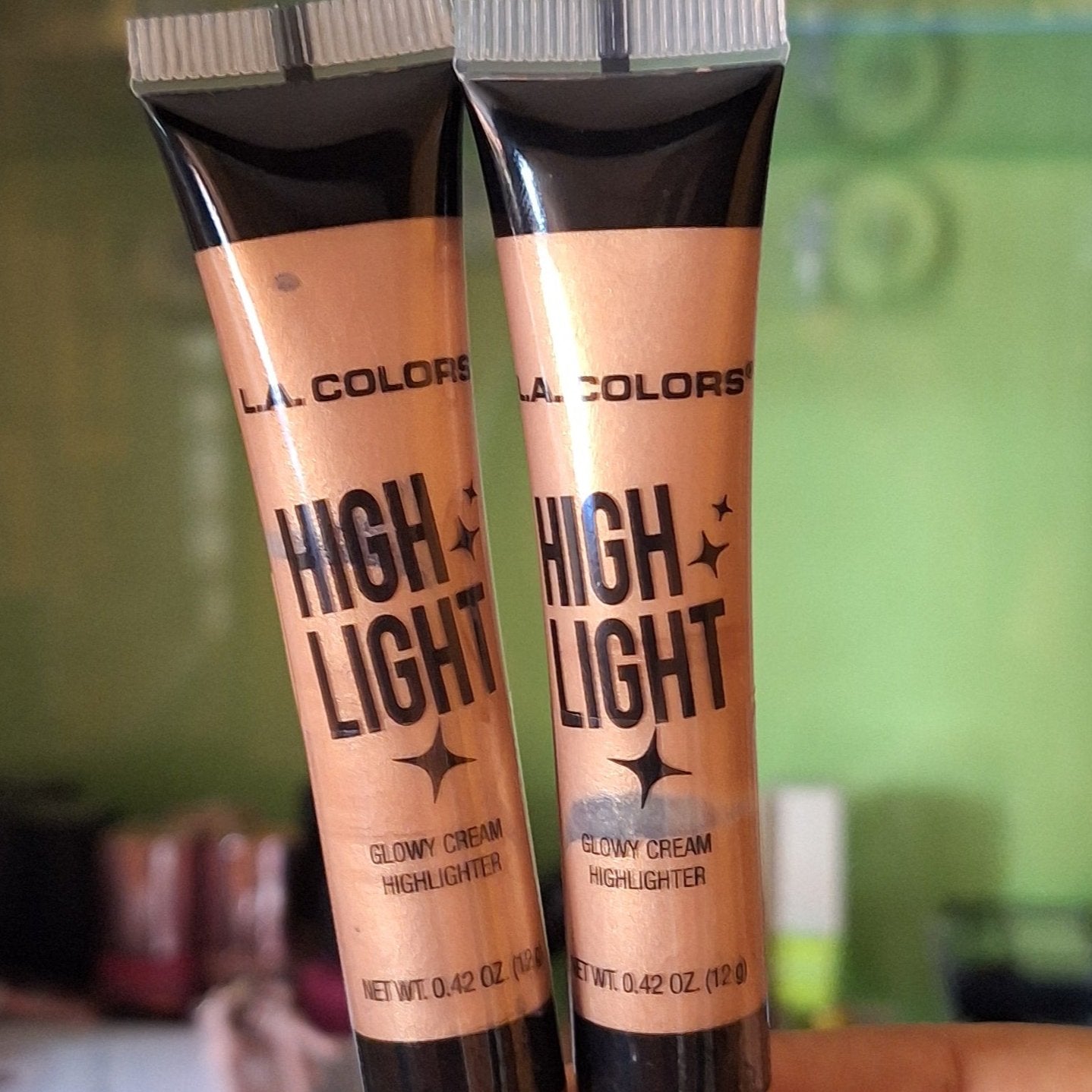 LA COLORS ROSTRO ILUMINADOR EN CREMA GOLDEN PEACH