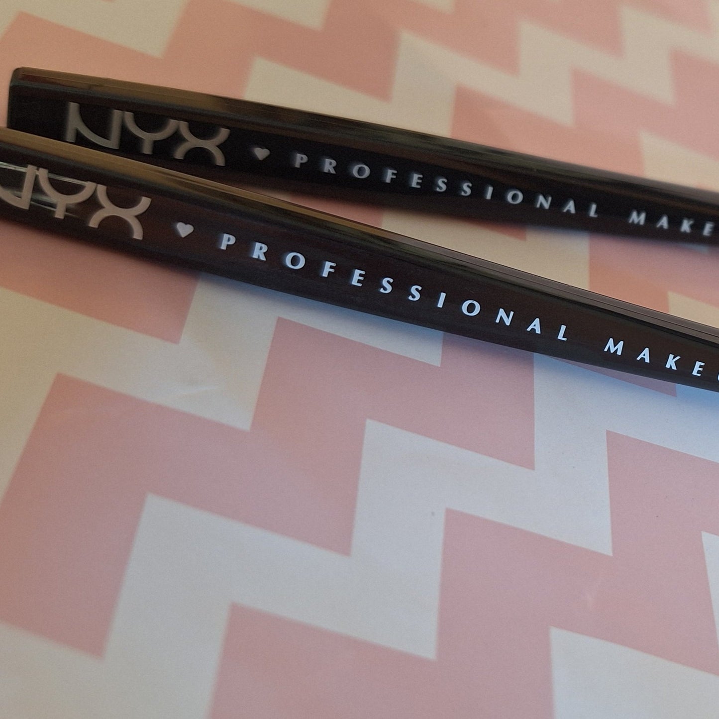 NYX ROSTRO BROCHAS INDIVIDUAL NEGRO