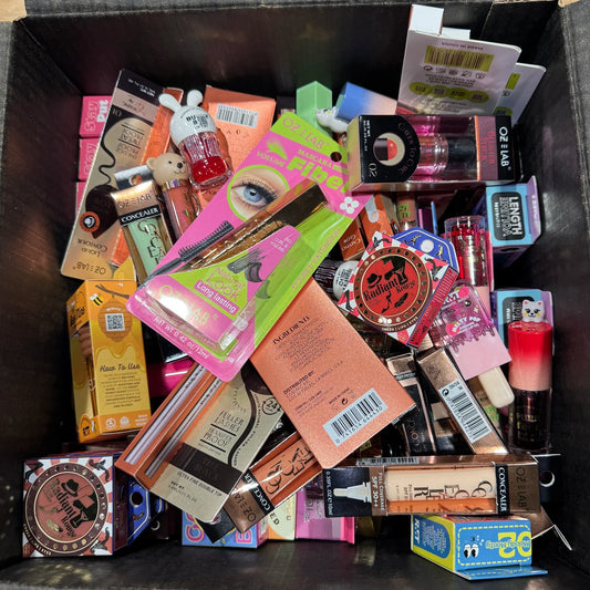 Caja Mixta Romantic Beauty - Venta al por Mayor 121 Unidades